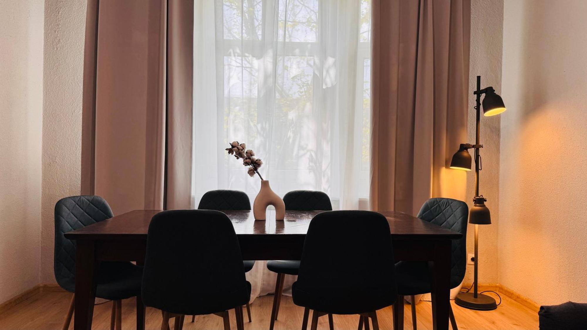 Ideal Home - Spacious & Modern Accommodation Near Unirii Square Букурещ Екстериор снимка