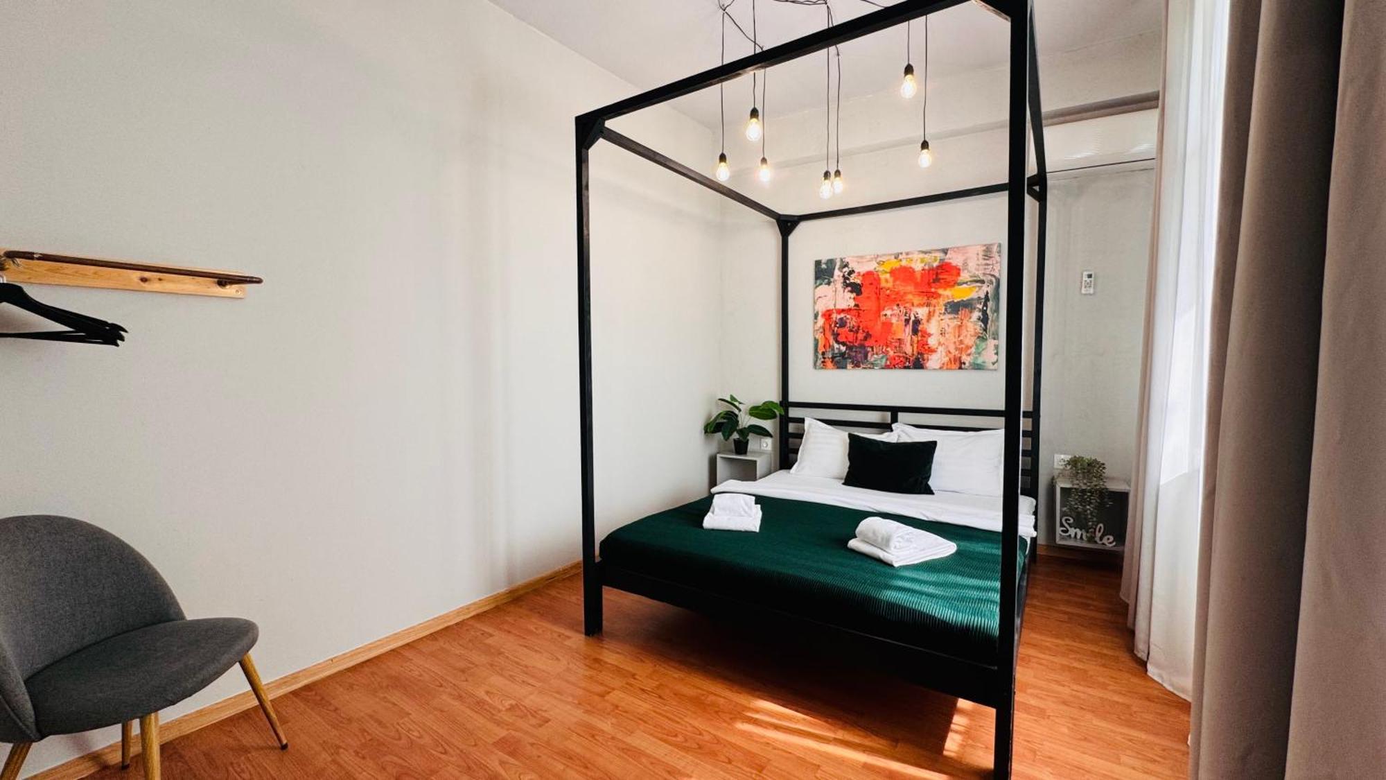 Ideal Home - Spacious & Modern Accommodation Near Unirii Square Букурещ Екстериор снимка