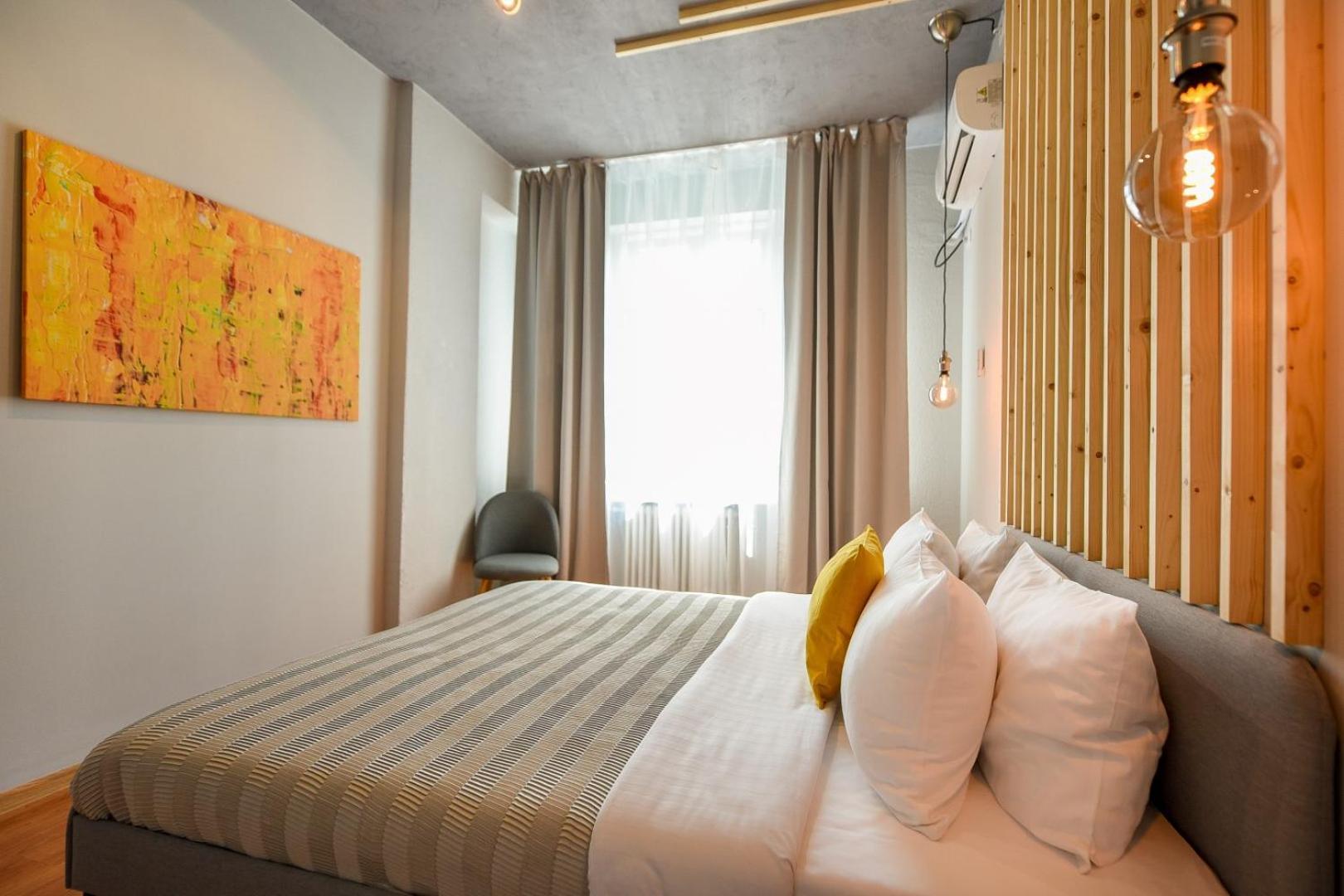 Ideal Home - Spacious & Modern Accommodation Near Unirii Square Букурещ Стая снимка