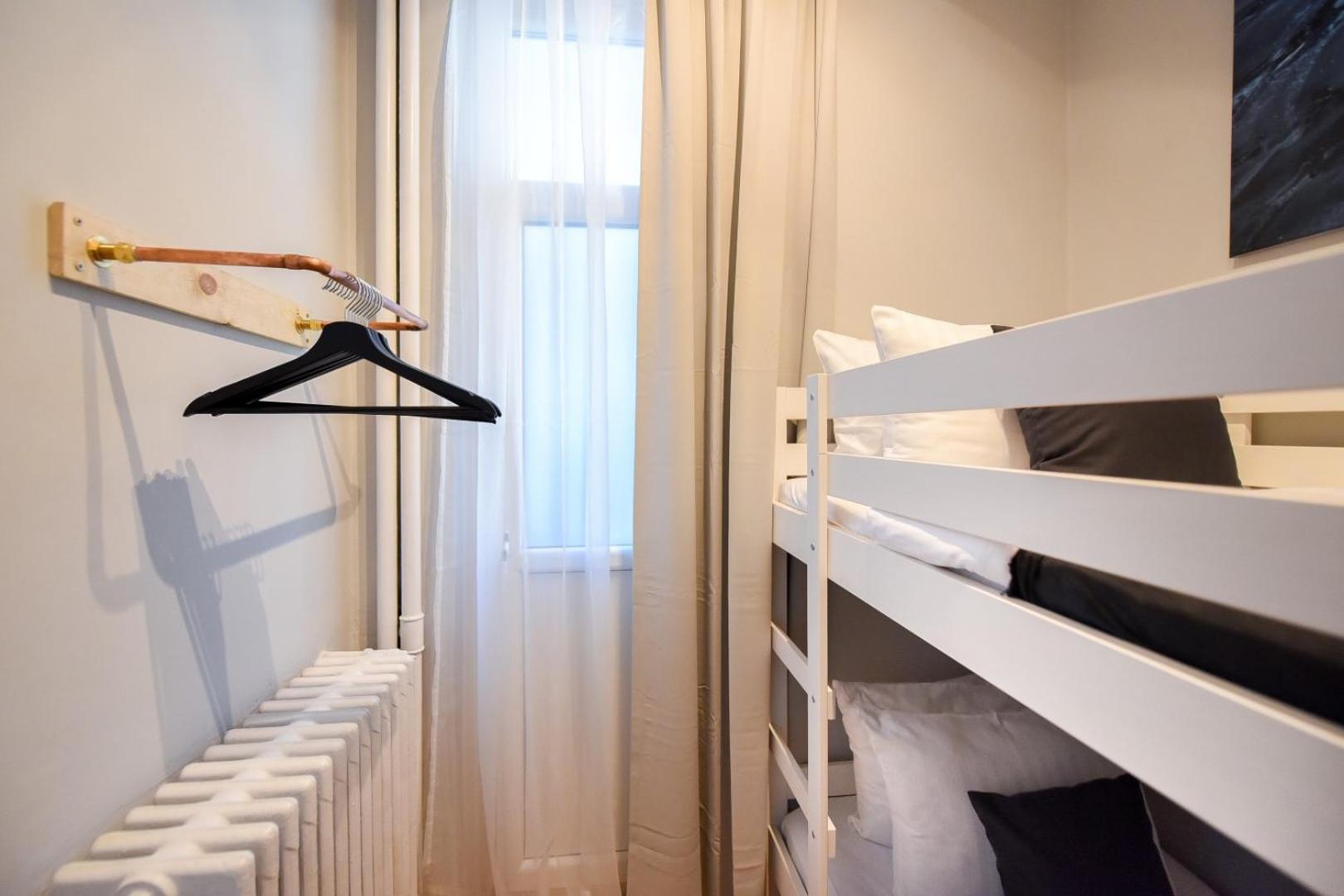 Ideal Home - Spacious & Modern Accommodation Near Unirii Square Букурещ Стая снимка